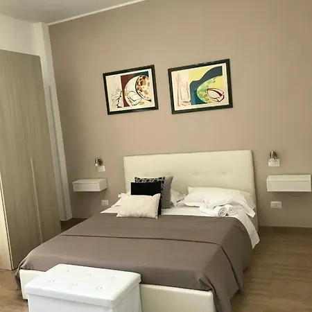 Juna's Róma